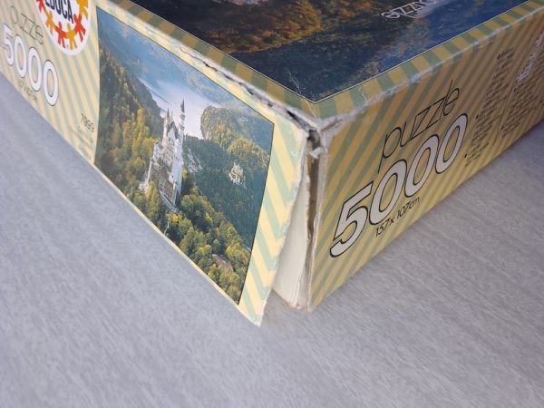 Image of the puzzle 5000, Educa, Neuschwanstein Castle, Germany, Sealed Bag, Picture of the corner