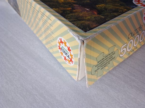 Image of the puzzle 5000, Educa, Neuschwanstein Castle, Germany, Sealed Bag, Picture of the corner