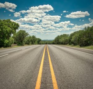 Picture of a road to illustrate a new project started with Tu Puzzle