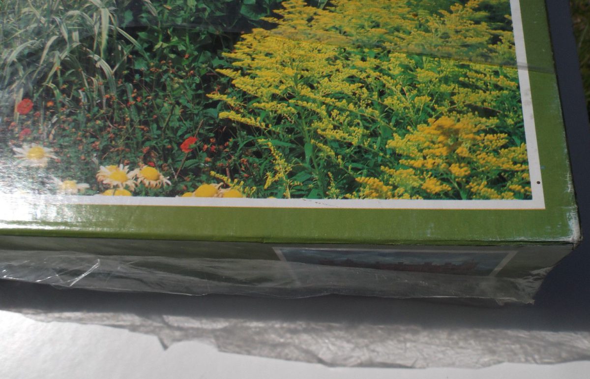 Image of the puzzle 5000, Falcon, Blickling Hall, Norfolk, Factory Sealed, Picture of the corner