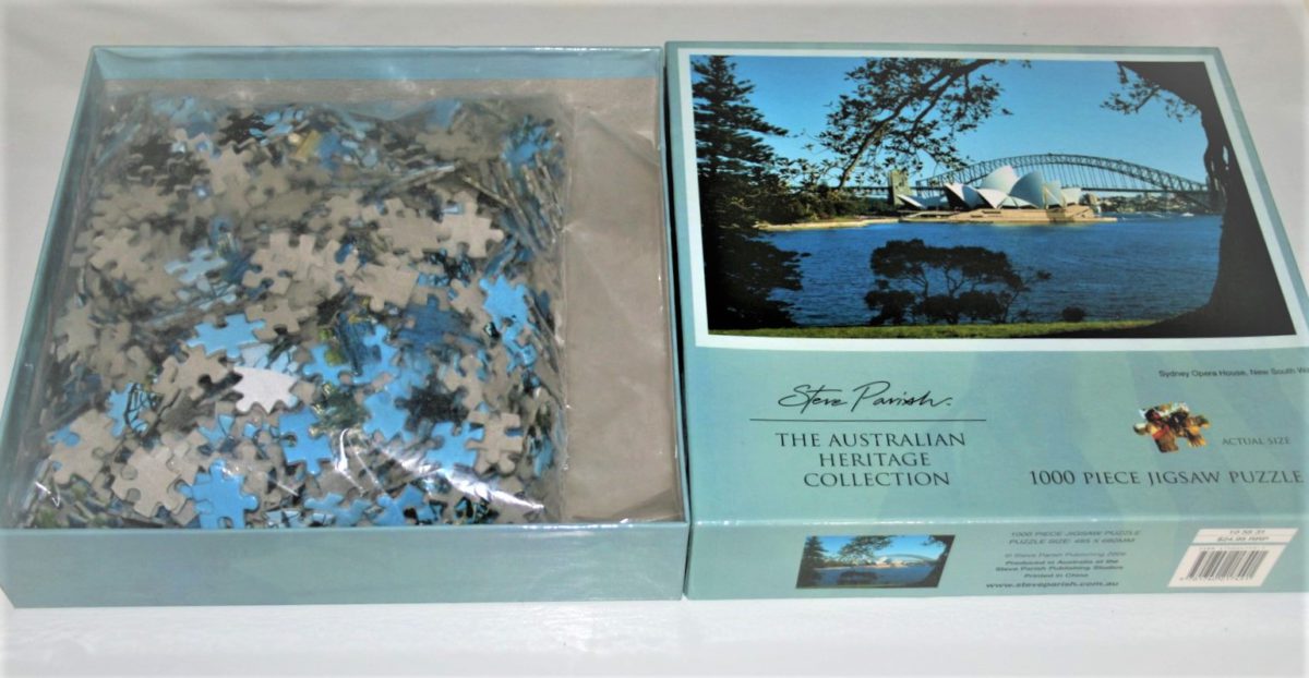 Image of the puzzle 1000, Steve Parish, Sydney Opera House, Sealed Bag, Picture of the box and bag