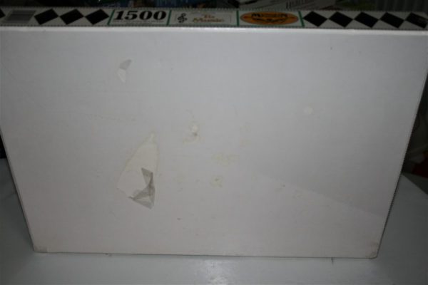 Image of the puzzle 1500, Mandolin, To Music, by Howat & Davidson, Factory Sealed, Picture of the back