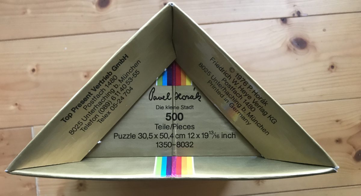 500, Heye, Die Kleine Stadt, Pavel Horák, Sealed Bag, Listed by Petra Image of the puzzle 500, Heye, Die Kleine Stadt, by Pavel Horák, Sealed Bag, Picture of the bottom