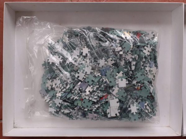 Image of the puzzle 1500, International Team, Sails, Sealed Bag, Picture of the bag