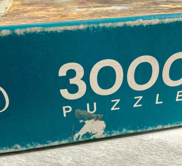 Image of the puzzle 3000, MB, Waterfall, Sealed Bag, Detail of the box