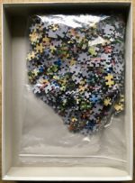 Image of the puzzle 1000, Jumbo, Summer Romance, by Lesley Hammett, Complete, Picture of the bag