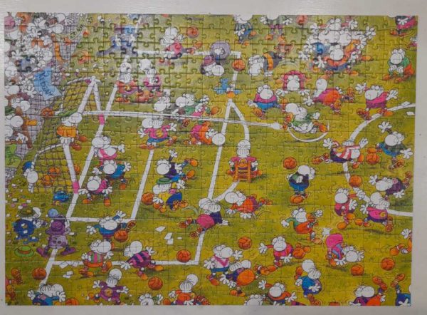 Image of the puzzle 500, Heye, Crazy Football, by Guillermo Mordillo, Complete, Picture of the puzzle