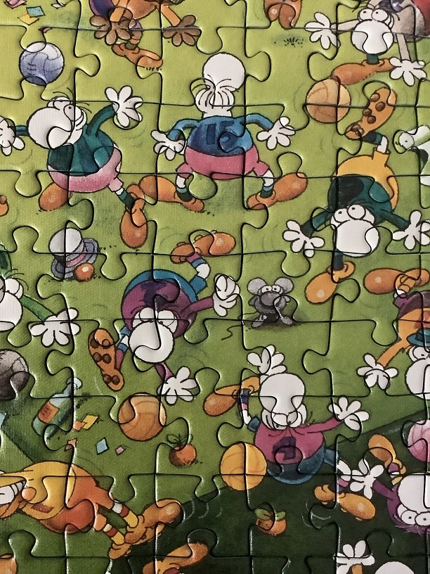 Heye NEW Heye Jigsaw Puzzle Game 1000 Pieces Tiles "Football" Guillermo Mordillo 