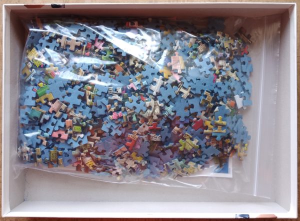 Image of the puzzle 1000, Ravensburger, The Bizarre Bookshop, by Colin Thompson, Complete, Picture of the bag
