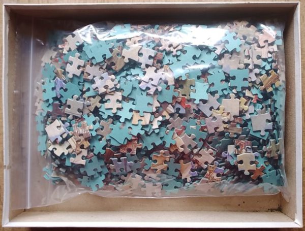 Image of the puzzle 1200, White Horse, The Seven Provinces, by Johan Herman Isings, Complete, Picture of the bag