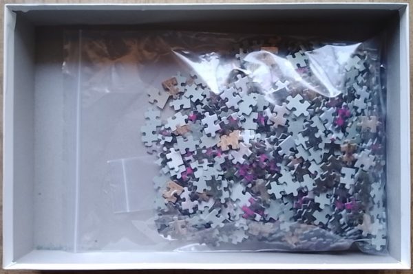 Image of the puzzle 1000, F.X. Schmid, White Horse, by Thomás Micek, Complete, Picture of the bag