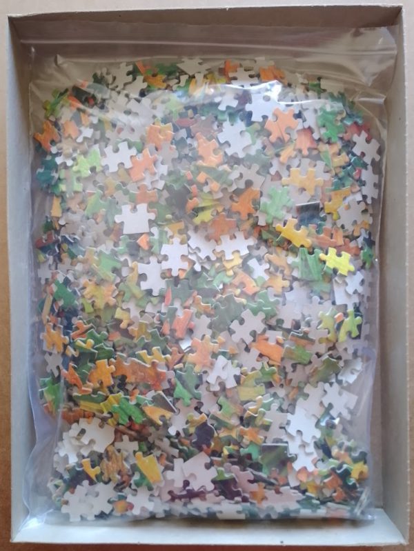 Image of the puzzle 1500, MB, Burst of Autumn, Complete, Picture of the bag