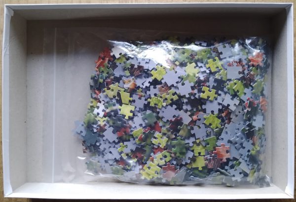Image of the puzzle 1000, Trefl, In the Gallop, by Bob Langrish, Incomplete, Picture of the bag