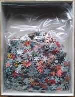 Image of the puzzle 1000, MB, Woman holding Mango, by Paul Gauguin, Complete, Picture of the bag