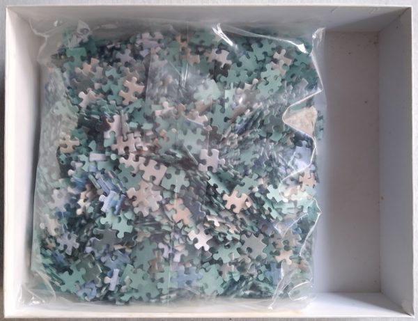Image of the puzzle 1000, MB, Brumes, David Muench. Sealed Bag, Picture of the bag