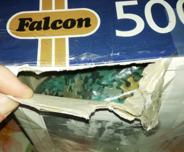 Image of the puzzle 5000, Falcon, Village in Winter, Joos de Momper, Factory Sealed, Picture of the corner