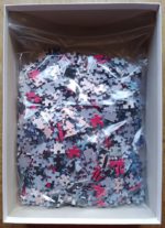 Image of the puzzle 1000, Dino, Mysterious Woman, by Miro Budiš, Complete, Picture of the bag