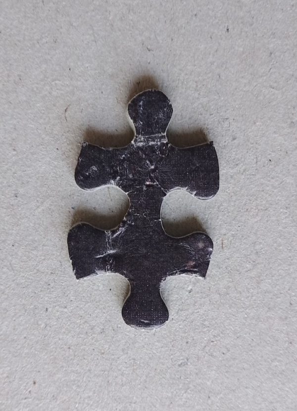 Image of the puzzle 1000, MB, Little Girl with Hat, Complete, Picture of the piece