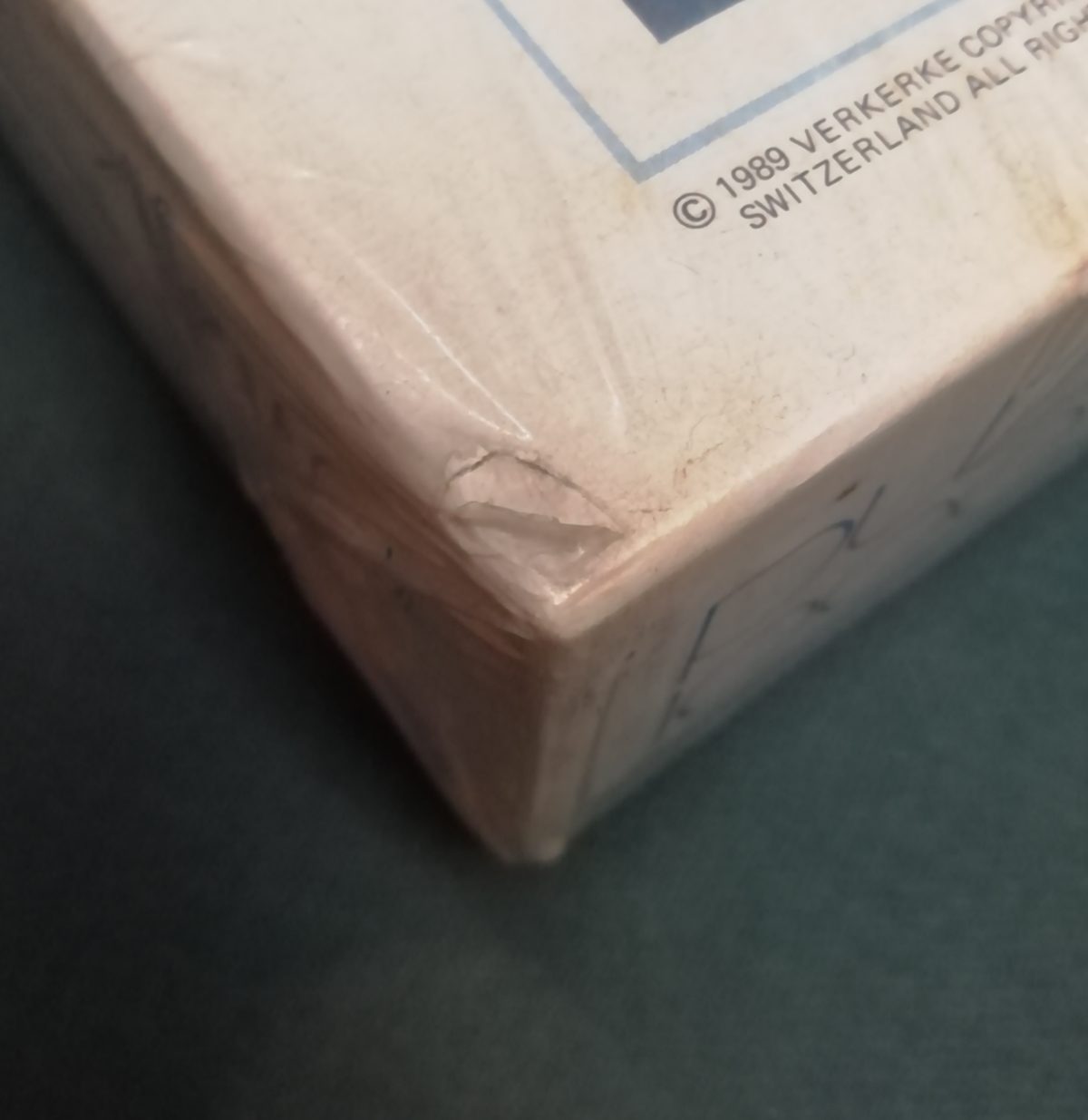 Image of the puzzle 1000, Educa, Grey Boat, Factory Sealed, Picture of the corner