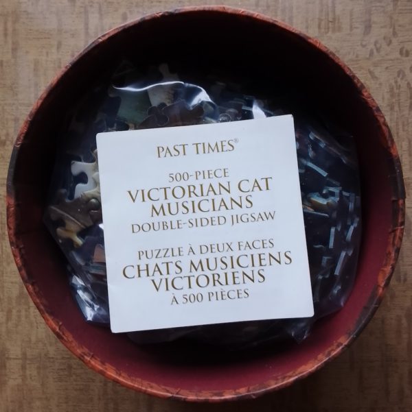 Image of the puzzle 500, Past Times, Victorian Cat Musicians (Double Sided), by Calr Reichert and Henriëtte Ronner-Knip, Complete, Picture of the contents