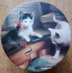 Image of the puzzle 500, Past Times, Victorian Cat Musicians (Double Sided), by Calr Reichert and Henriëtte Ronner-Knip, Complete, Picture of the box