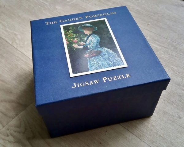 Image of the puzzle 500, Cranham, Gathering Roses, by Robert James Gordon, Complete, Picture of the box
