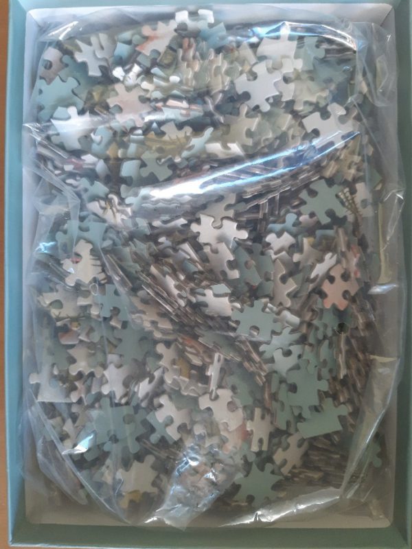 Image of the puzzle 1000, Artisan Puzzle, Garden Rose, Sealed Bag, Picture of the bag