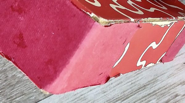 Image of the puzzle 350, Perfect, A Delicate Situation, by Vernon de Beauvoir Ward, Complete, Detail of the box