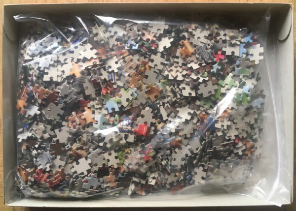Image of the puzzle 2000, Castorland, House of Cats, by Marcello Cortí, Complete, Picture of the bag