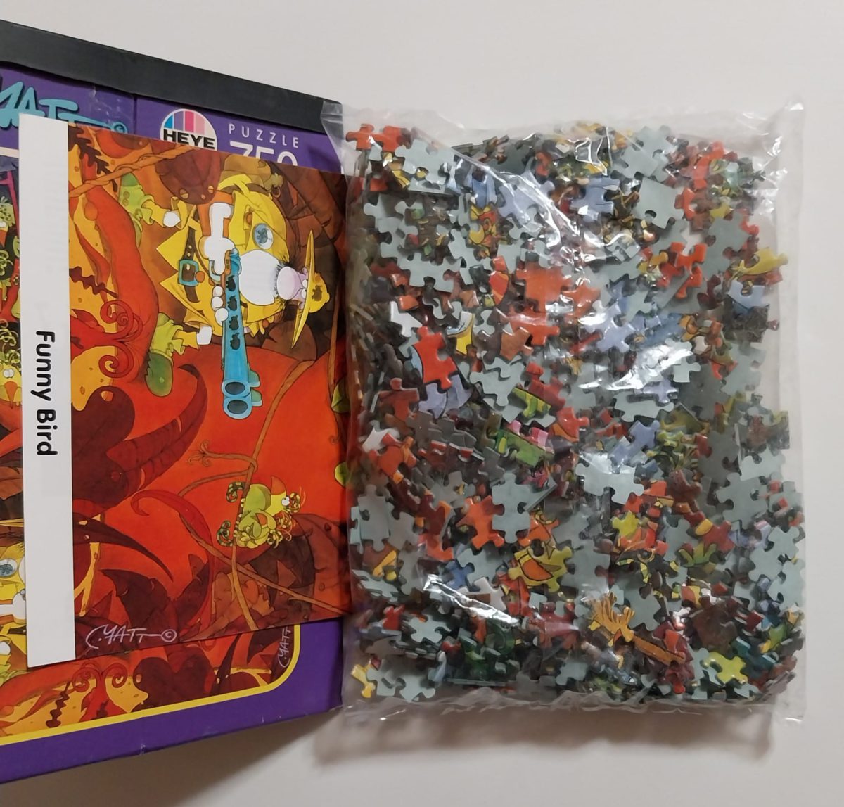 Image of the puzzle 750, Heye, Funny Bird, by Matt, Sealed Bag, Picture of the bag