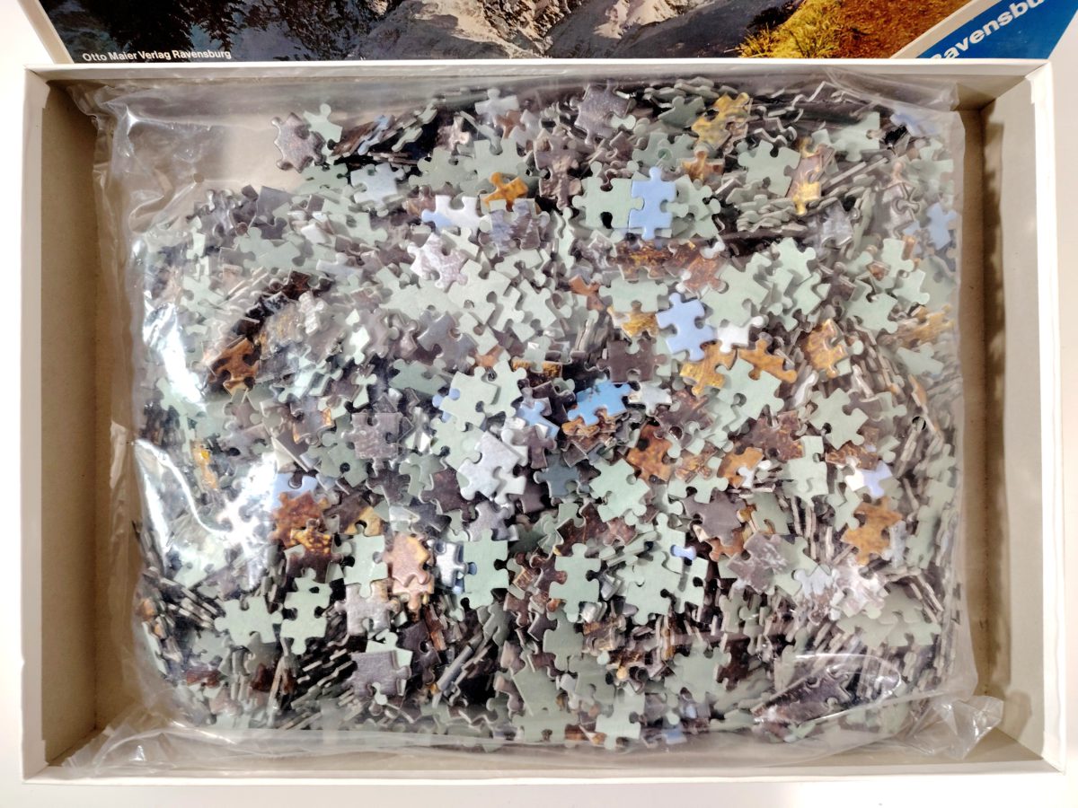 Image of the puzzle 2000, Ravensburger, Mont Blanc, France, Sealed Bag, Picture of the bag