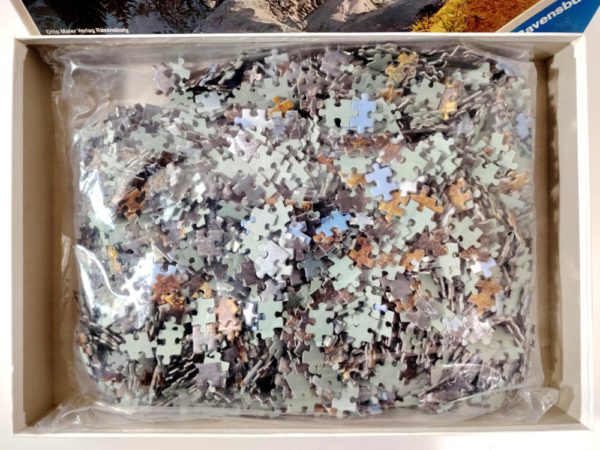 Image of the puzzle 2000, Ravensburger, Mont Blanc, France, Sealed Bag, Picture of the bag