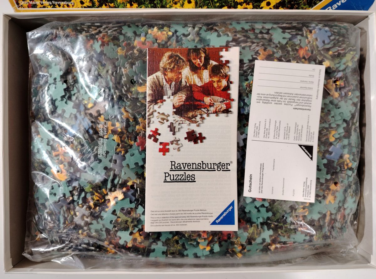 3000, Ravensburger, In All Their Glory, Sealed Bag, Listed by Mark Image of the puzzle 3000, Ravensburger, In All Their Glory, Sealed Bag, Picture of the bag
