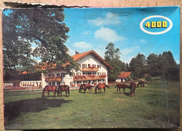 Image of the puzzle 4000, White Horse, Bavarian Farm, Sealed Bag, Picture of the box