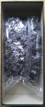 Image of the puzzle 2000, Heye, Pentagram, by Victoria Francés, Sealed Bag, PIcture of the bag