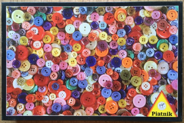 Image of the puzzle 1000, Piatnik, Buttons, Greg Shepherd, Complete, Picture of the box