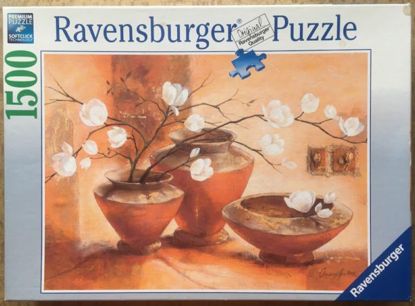 Image of the puzzle 1500, Ravensburger, White Magnolia, by Clauida Ancilotti, Complete, Picture of the box