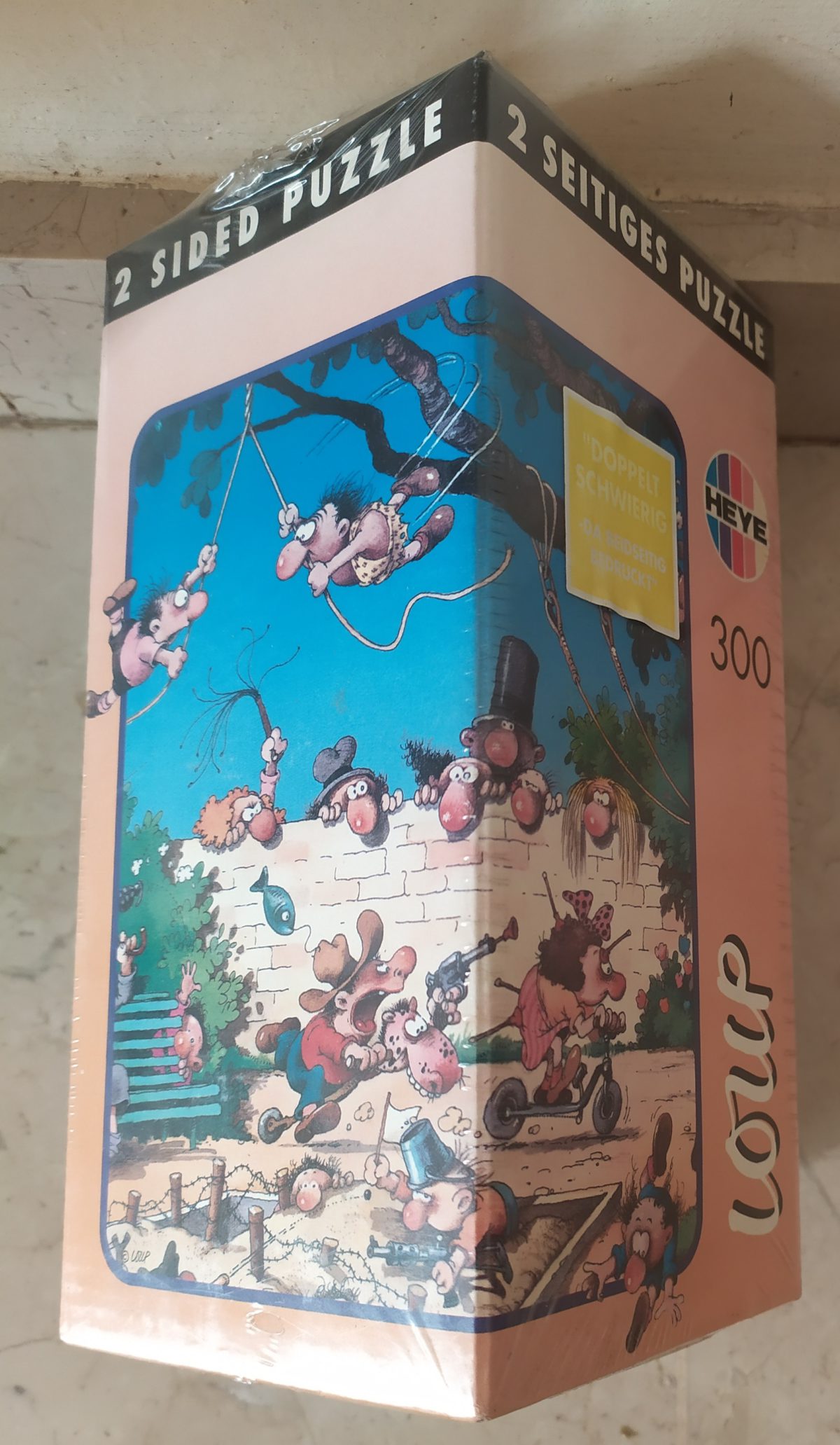 Image of the puzzle 300, Heye, 2 Sided Puzzle 8267, by Loup, Factory Sealed, Picture of the Box
