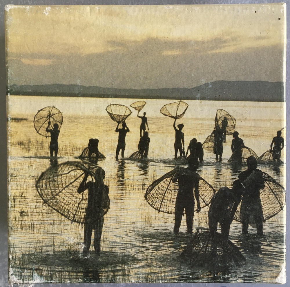 100, Waddingtons, Fisherman at Sunset, Kenya, by George Holton, Complete, 2025-08-25 Image of the puzzle 100, Waddingtons, Fisherman at Sunset, Kenya, by George Holton, Complete, Picture of the box