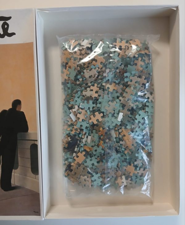 Image of the puzzle 1000, Selegiochi, Homesickness, René Magritte, Sealed Bag, Picture of the bag