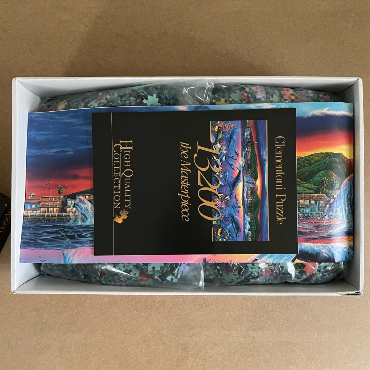 Image of the puzzle 13200, Clementoni, Lahaina Visions, by Lassen, Sealed Bag, Contents of the Box