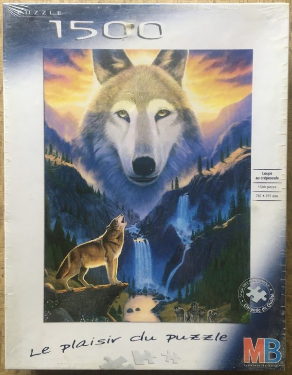 Image of the puzzle 1500, MB, Loups au Crépuscule, by Chris Hiett, Factory Sealed, Picture of the box